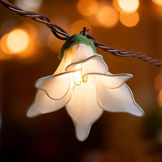 Flower String Lights Plug in with 10 LED Bulbs, Decorative Spring String Lights Indoor for Bedroom, Connectable Flower Fairy Lights Outdoor for Patio Garden Porch Floral Wedding Gifts(White Lily)