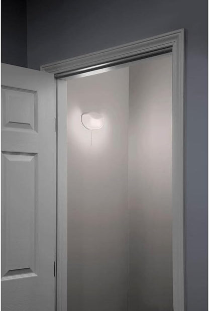 Lithonia Lighting FMMCL 840 S1 M4 4000K LED Flush Mount Closet Light with Pull Chain, White, 7"