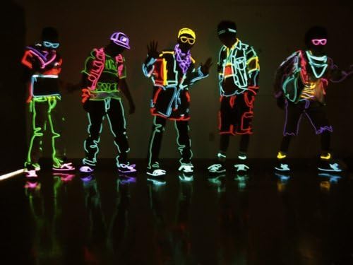 Searik LED Neon Light 16.4ft/5m Portable EL Wire Glowing Rope Lights LED Strips with Battery Controller for Halloween Decorations Party Favor Festival DIY Car Clothes Decor (Green)