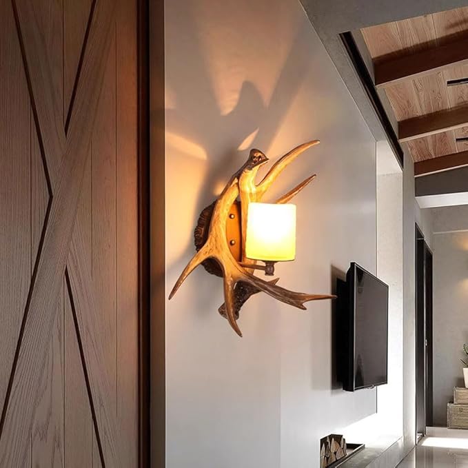 Fashion Retro Resin Antler Wall Light Sconce Frosted Glass Shade Wall Lantern American Country Style Wall Lamp Restaurant Bar Cafe Decor Lighting Indoor and Outdoor