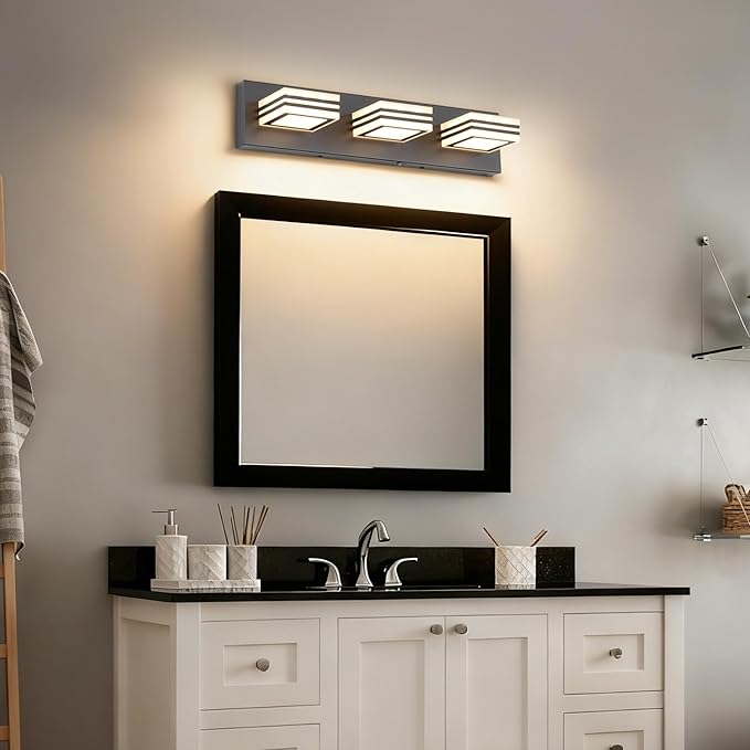 SOLFART LED Bathroom Vanity Light Fixtures： 3 Light Matte Black Modern Acrylic Bathroom Wall Lighting Fixtures Over Mirror 5CCT