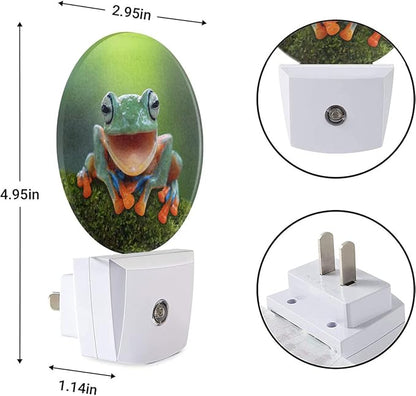 EKOBLA Frog Plug-in Night Light, Cute Green Pond Animal LED Nightlight with Auto Sensor, Dusk to Dawn Lighting for Bedroom & Bathroom
