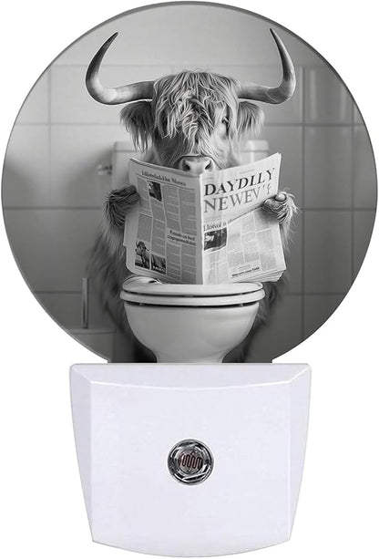 Highland Cow Night Light LED Lamp Round Plug into Wall Nightlight with Dusk to Dawn Sensor Home Hallway Stairway Bathroom Decor