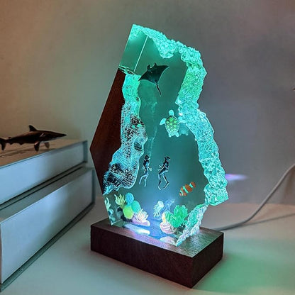 Epoxy Scuba Diver Ocean Resin Lamp, Handmade Resin Night Light with USB Port, Multi-Color LED Light, Ideal Home Bedroom Decor, Scuba Diver Gift for Birthday Holiday, Unique Gifts for Him Kids (6"x4")