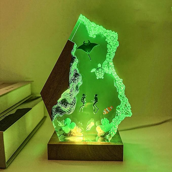 Epoxy Scuba Diver Ocean Resin Lamp, Handmade Resin Night Light with USB Port, Multi-Color LED Light, Ideal Home Bedroom Decor, Scuba Diver Gift for Birthday Holiday, Unique Gifts for Him Kids (6"x4")