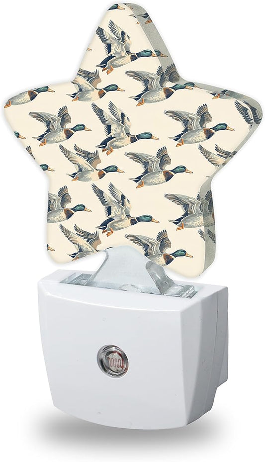 Mallard Duck Night Lights Plug Into Wall,Rustic Farmhouse Dusk to Dawn Light Sensor Night Light for Kids, Energy Efficient Sleep Friendly Lamp for Bedroom Bathroom Nursery