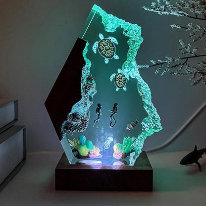 Couple Divers and Sea Turtles Ocean Resin Lamp, Handmade Resin Night Light for Home Bedroom Decor, Multi-Color LED Light, Couples Gifts for Him and Her, Unique Gifts for Wife and Husband (9"x6")