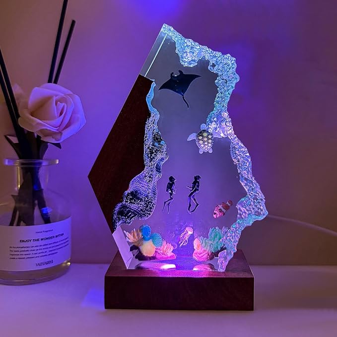 Epoxy Scuba Diver Ocean Resin Lamp, Handmade Resin Night Light with USB Port, Multi-Color LED Light, Ideal Home Bedroom Decor, Scuba Diver Gift for Birthday Holiday, Unique Gifts for Him Kids (6"x4")