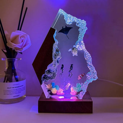 Epoxy Scuba Diver Ocean Resin Lamp, Handmade Resin Night Light with USB Port, Multi-Color LED Light, Ideal Home Bedroom Decor, Scuba Diver Gift for Birthday Holiday, Unique Gifts for Him Kids (6"x4")