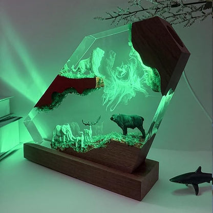Handmade 3D Lion Resin Lamp,The King of The Forest Figurine Lamp, Animals Resin Night Light with RGB LED Light, Home Office Decor, Unique Anime Gifts for Him Her Kids on Birthday Holiday (8" x 5")