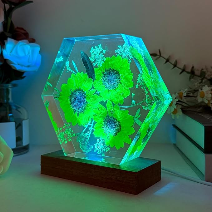 Sunflower Resin Lamp, Handmade Resin Night Light with USB Port, Multi-Color LED Light, Unique Sunflower Gifts for Women & Men, Ideal Home Bedroom Decor, Birthday Sunshine Gifts for Him & Her (6"x6")