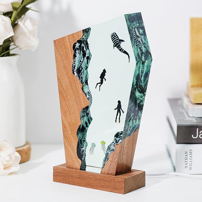 Whale Shark Ocean Resin Lamp, Handmade Resin Night Light with USB Port, Multi-Color LED Light, Ideal Home Bedroom Decor, Whale Shark Gifts for Birthday Holiday, Unique Scuba Diving Gifts (8"x5")