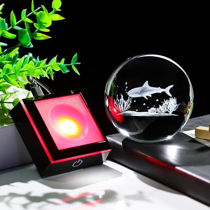 Arikyrist 3D Crystal Ball Shark Figurine with Colorful Light Base, Shark Gifts for Shark Lovers Women Men on Christmas Birthday, Laser Engraved Glass Shark Ornament Globe for Home Office (80mm)