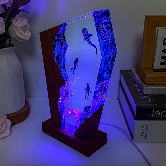 Whale Shark Ocean Resin Lamp, Handmade Resin Night Light with USB Port, Multi-Color LED Light, Ideal Home Bedroom Decor, Whale Shark Gifts for Birthday Holiday, Unique Scuba Diving Gifts (10"x6")