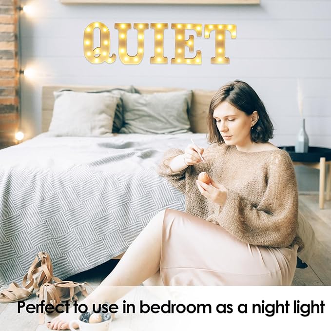 Small Led Marquee Letters, Light Up Letters, 8.58 Inch Led Letter Lights, Battery Powered Lighted Sign for Table, Party, Birthday, Christmas Decor (Letter Q)