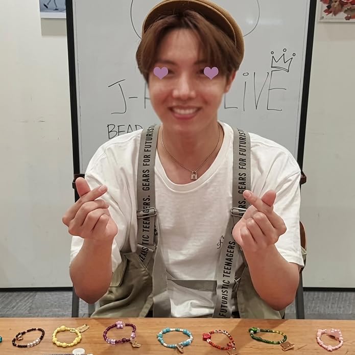 7 PCS Army‘s Bracelets Set - K-pop Inspired Friendship Beaded Bracelets with Letters & Charms - Unique Dream Jewelry Gifts Merch