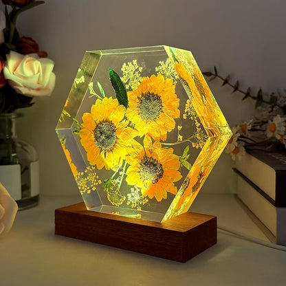 Sunflower Resin Lamp, Handmade Resin Night Light with USB Port, Multi-Color LED Light, Unique Sunflower Gifts for Women & Men, Ideal Home Bedroom Decor, Birthday Sunshine Gifts for Him & Her (6"x6")