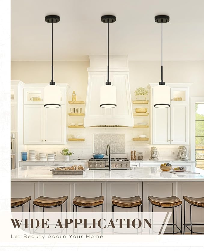 Beionxii Pendant Lights Kitchen Island, Modern Kitchen Pendant Lighting Over Island with Clear Glass, Matte Black Pendant Light Fixtures for Sink, Dining Room, Entryway, BX-PL02MB-CG