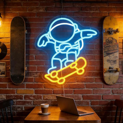 "Astronaut Skateboarding" Space Adventure Light - Cool & Gravity-Defying LED Wall Art for Game Room, Dorm, Bedroom Decor, Dimmable USB, Awesome Gift for Sci-Fi Fans & Adventurers