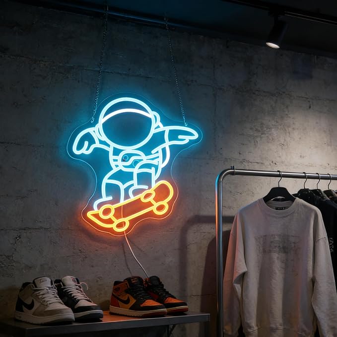 "Astronaut Skateboarding" Space Adventure Light - Cool & Gravity-Defying LED Wall Art for Game Room, Dorm, Bedroom Decor, Dimmable USB, Awesome Gift for Sci-Fi Fans & Adventurers