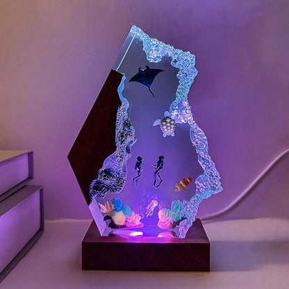 Epoxy Scuba Diver Ocean Resin Lamp, Handmade Resin Night Light with USB Port, Multi-Color LED Light, Ideal Home Bedroom Decor, Scuba Diver Gift for Birthday Holiday, Unique Gifts for Him Kids (6"x4")
