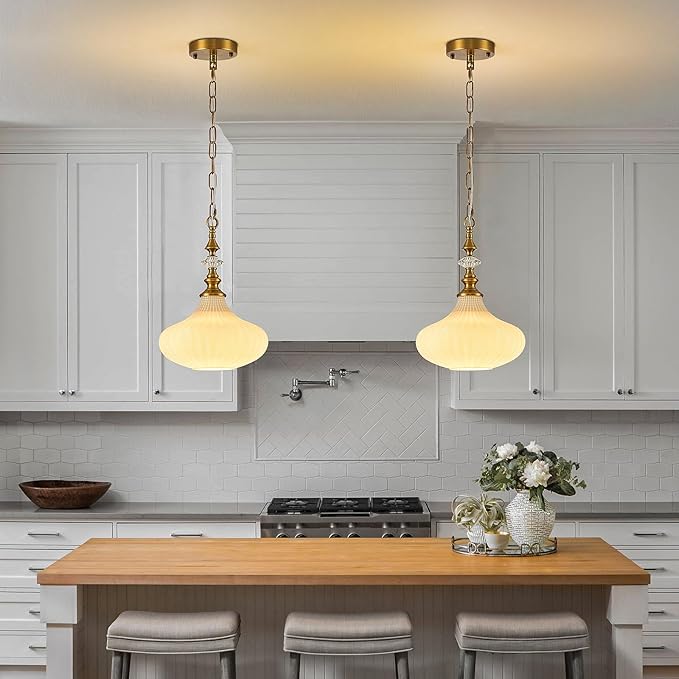 3-Light Chandelier,Vintage Gold Farmhouse Pendant Light Fixture for Kitchen,Adjustable Hanging Lighting with Beige Glass Shade for Hallway Bedroom Entryway Dining Room Island
