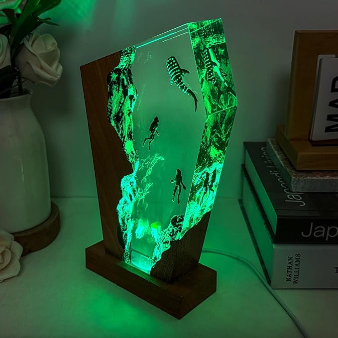 Whale Shark Ocean Resin Lamp, Handmade Resin Night Light with USB Port, Multi-Color LED Light, Ideal Home Bedroom Decor, Whale Shark Gifts for Birthday Holiday, Unique Scuba Diving Gifts (8"x5")