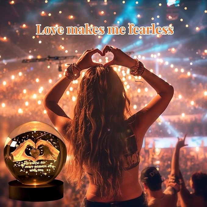 3D Heart Hand Crystal Ball Grateful Gifts for Women Mom Wife, Engraved Heart Hands 2.36" Glass Sphere Night Light for Mothers Day Gift Boyfriend Girlfriend Anniversary