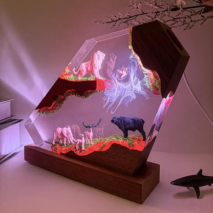 Handmade 3D Lion Resin Lamp,The King of The Forest Figurine Lamp, Animals Resin Night Light with RGB LED Light, Home Office Decor, Unique Anime Gifts for Him Her Kids on Birthday Holiday (8" x 5")