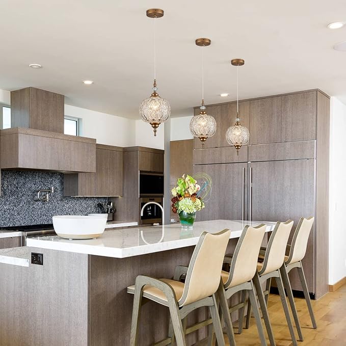 Modern Brass Pendant Light Antique Delicate Decorative Pattern Glass Ceiling Pendant Lighting Fixtures for Kitchen Island Bedroom Dinning Room with Original Design