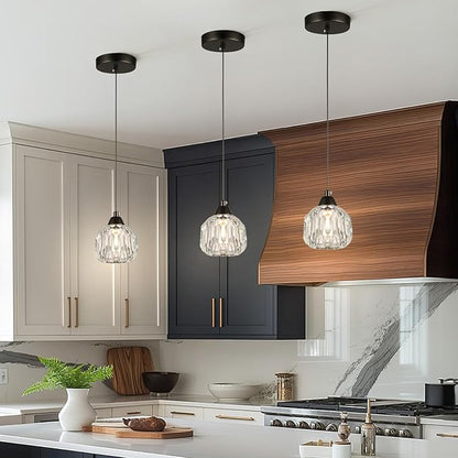 Weesalife Crystal Chandeliers for Dining Room Lights Fixture Over Table, 1-Light Black Modern Pendant Light Fixture，Crystal Pendant Lighting for Kitchen Island Bathroom Bar