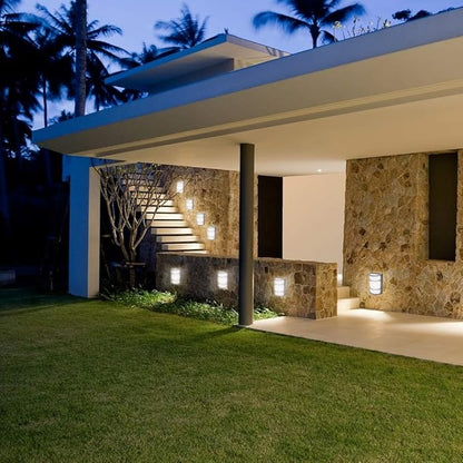 Feit Electric - Dusk to Dawn LED Bronze Half Moon Security Outdoor Wall Light, 5000K (73702)