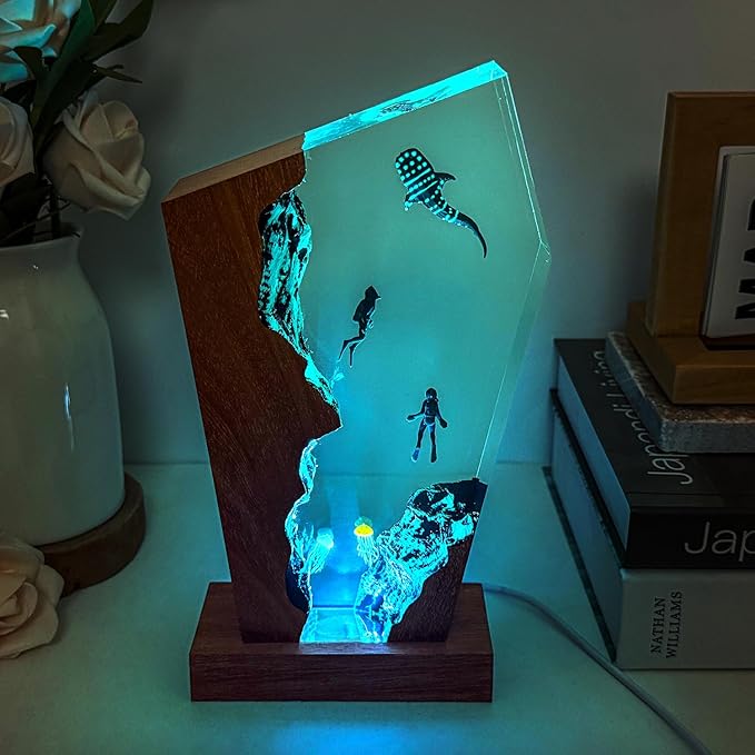 Whale Shark Ocean Resin Lamp, Handmade Resin Night Light with USB Port, Multi-Color LED Light, Ideal Home Bedroom Decor, Whale Shark Gifts for Birthday Holiday, Unique Scuba Diving Gifts (6"x4")