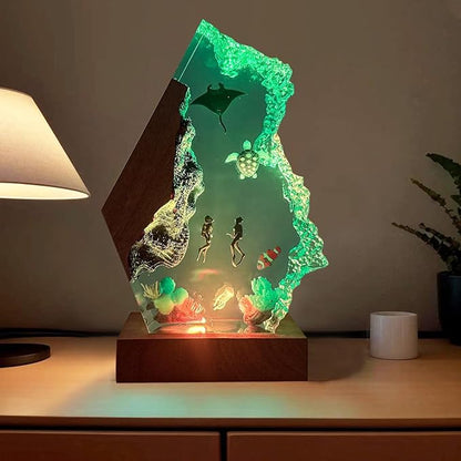 Epoxy Scuba Diver Ocean Resin Lamp, Handmade Resin Night Light with USB Port, Multi-Color LED Light, Ideal Home Bedroom Decor, Scuba Diver Gift for Birthday Holiday, Unique Gifts for Him Kids (6"x4")