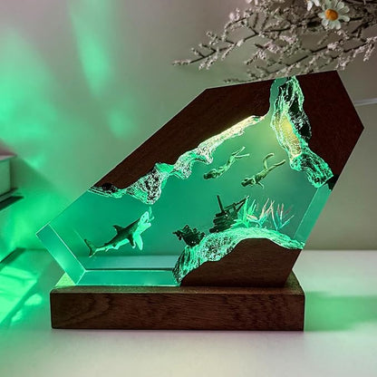 Epoxy Shark Ocean Resin Lamp, Handmade Resin Night Light with USB Port, Multi-Color LED Light, Ideal Home Bedroom Decor, Scuba Diver Gift for Birthday Holiday, Unique Shark Gifts for Him Her (6"x4")