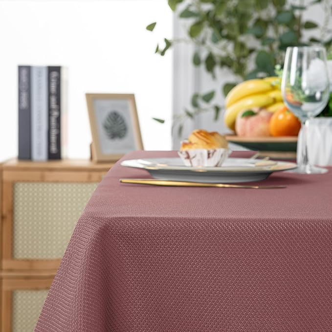 Hiasan 60 X 120 Inch Rectangle Textured Tablecloth - Waterproof Spillproof Antiwrinkle Jacquard Table Cloth for Kitchen and Dining Dinner, Outdoor Picnic, Holiday and Parties, Dusty Rose